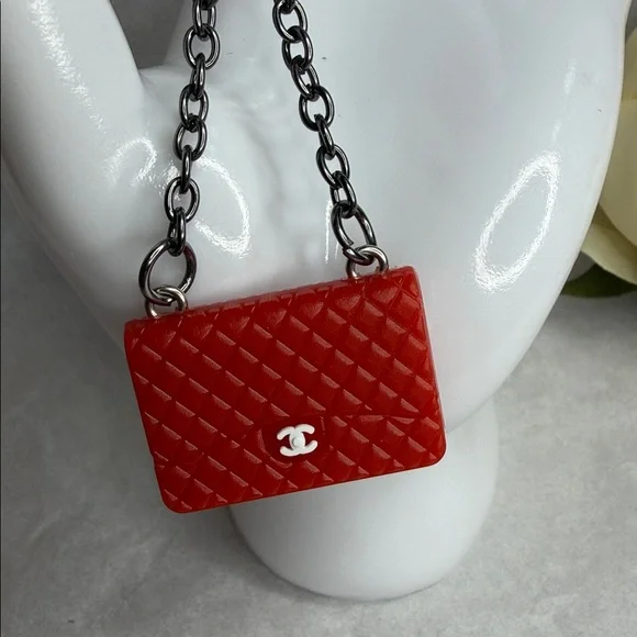 Mini Bag Quilted Red Key Holder - Picture 3 of 3